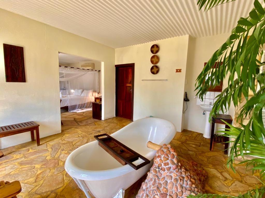Tambuti Lodge Rundu Εξωτερικό φωτογραφία